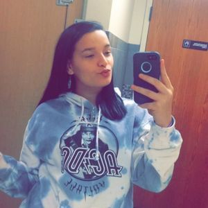 Meet your Posher, Kay